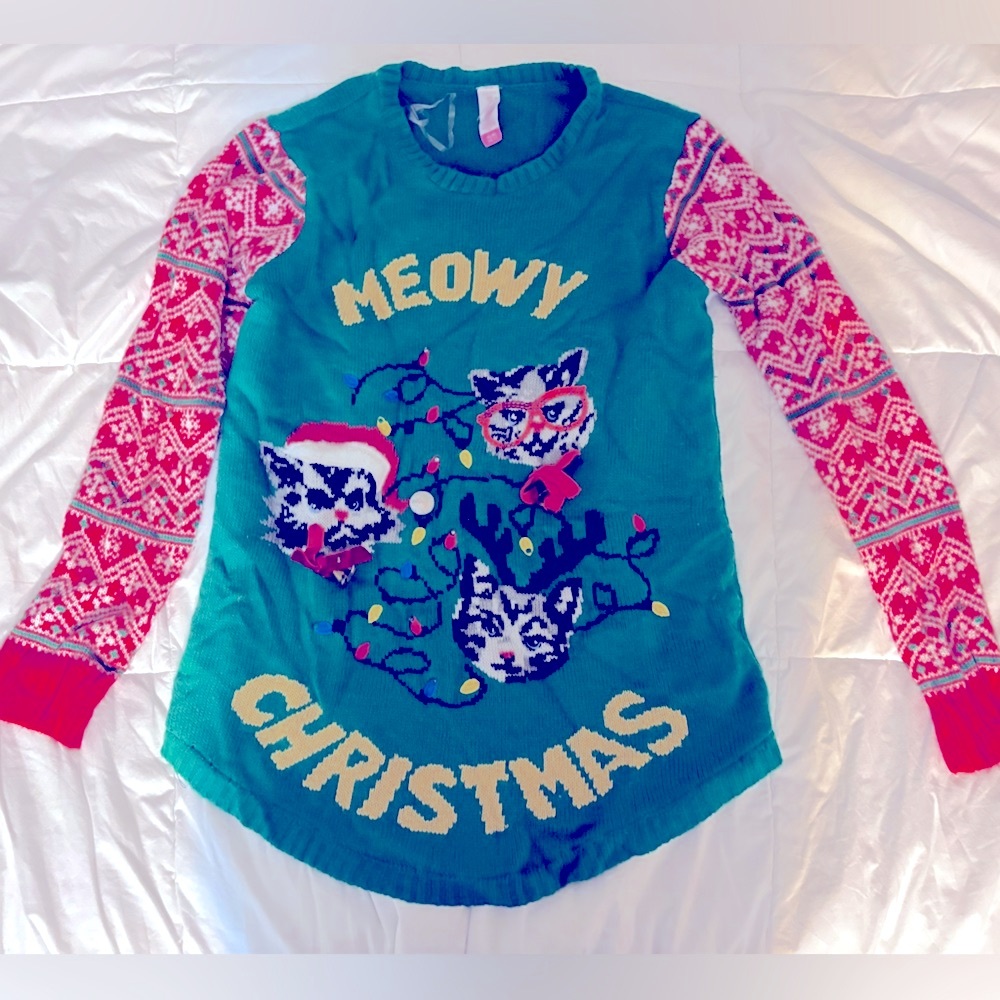 Ugly Christmas Sweater Size Young Adult Size XL (15-17)